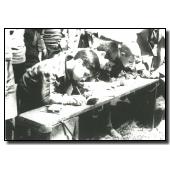 Niños escribiendo en el campamento de refugiados de North Stoneham, Gran Bretaña, 1937. CEGES-SOMA, Bruselas.